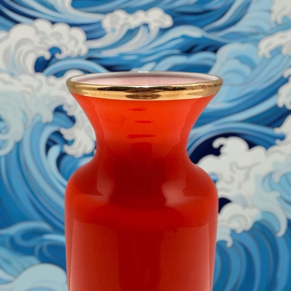 ✨VINTAGE✨Enesco Import Japan orange/red glass vase with a gold wheat design - Picture 6 of 6